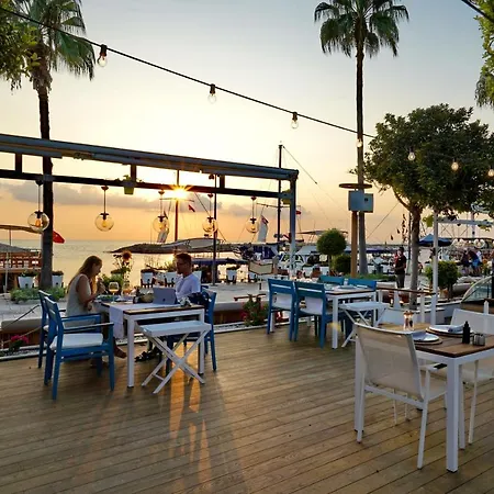 Carpe Diem Boutique - Adults Only סייד