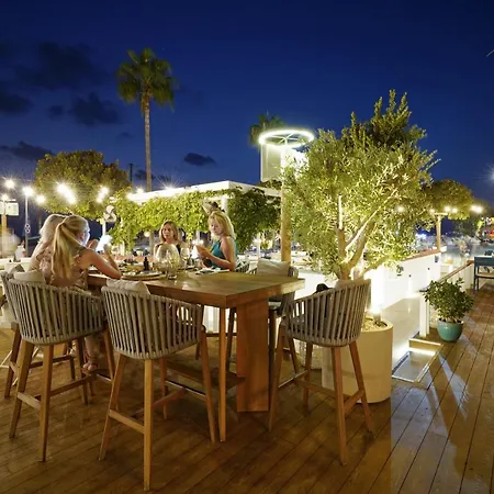 Carpe Diem Boutique - Adults Only סייד